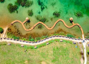 “Polish Maldives” Captivates British Media: A Budget-Friendly Paradise