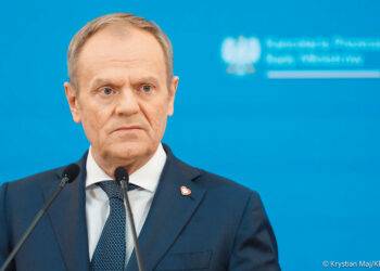 Tusk to Meet with Intelligence Chiefs Amid Growing Concerns Over National Security